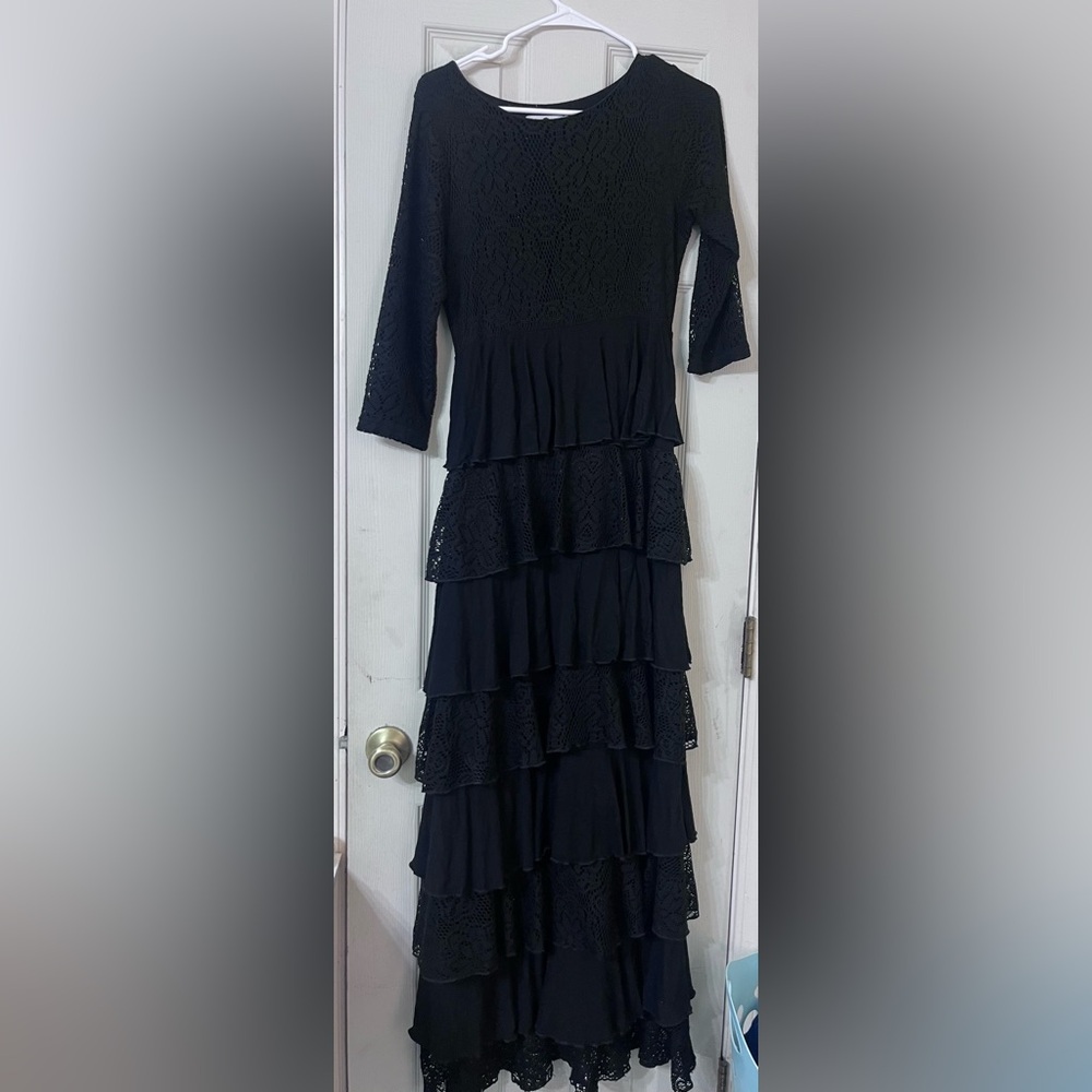 Elegant Black Lace Tiered Dress